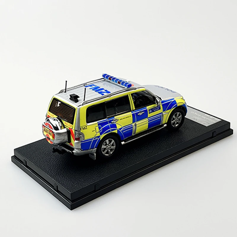 Vitesse 1:43 Scale Diecast Alloy Pajero London Police Sedan Toys Car Model Classic Adult Souvenir Collection Gift Static Display