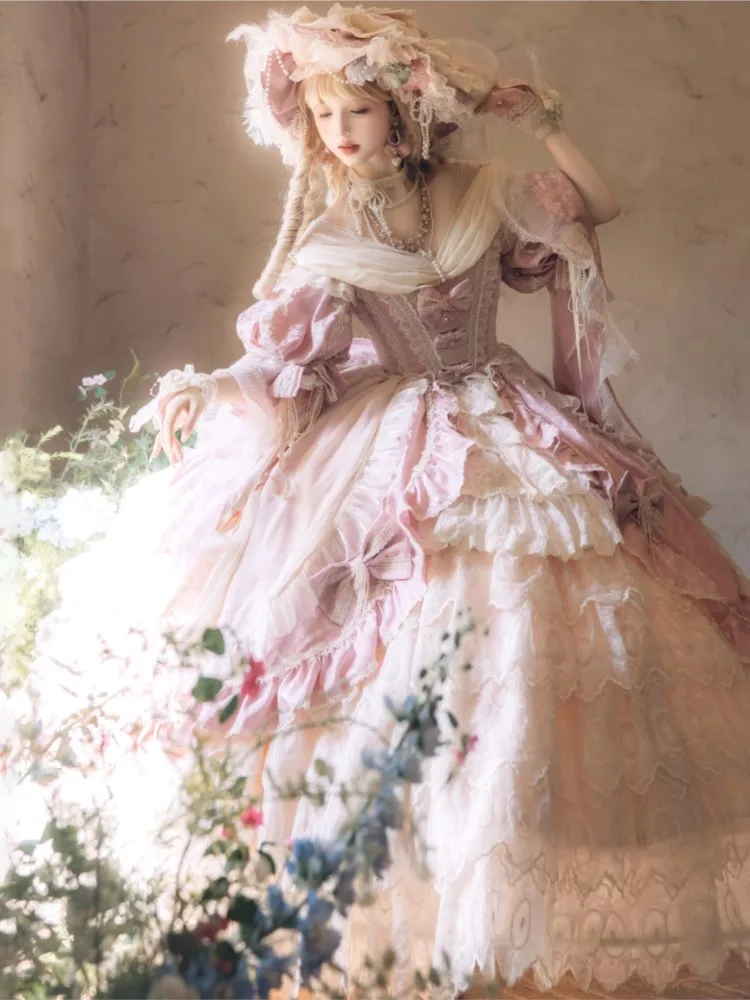 New fashionable dark-patterned jacquard wedding dress