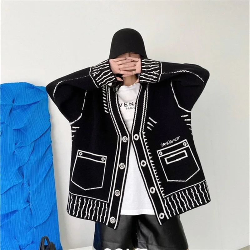 

Print Graffiti Cardigan Women Long Sleeve Top Y2K Loose V-neck Sweater Autumn Winter Streetwear Knitted Female Cardigans Coat