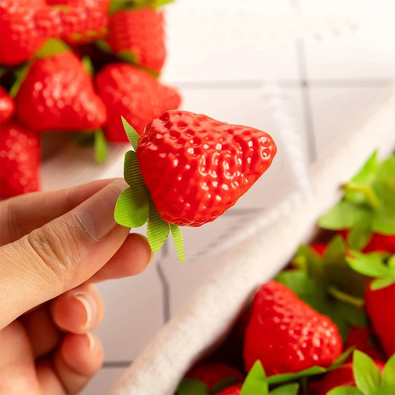 10/20 Stück künstliche Erdbeeren, künstliche Früchte für die Heimdekoration, Tischdekoration, Requisite, Feiertagsdekoration für Tagesfeiern – Detail 5