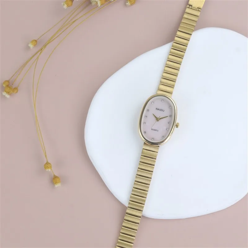 Hot Sale Oval Beautiful Ladies Watches For Women Girl Simple Silver and Gold Alloy Watchband Quartz Minimalist Wristwatches