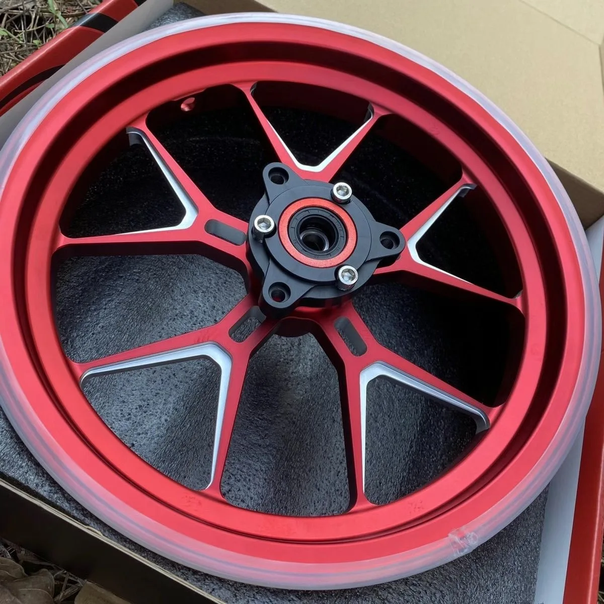 

E-scooter 12*2.5In CNC Aluminum Hub Front Wheel Rims 3 Hole 70mm Pitch For Yamaha BWS RSZ M3 M5 Niu N1S/U+ E-scooter Modify