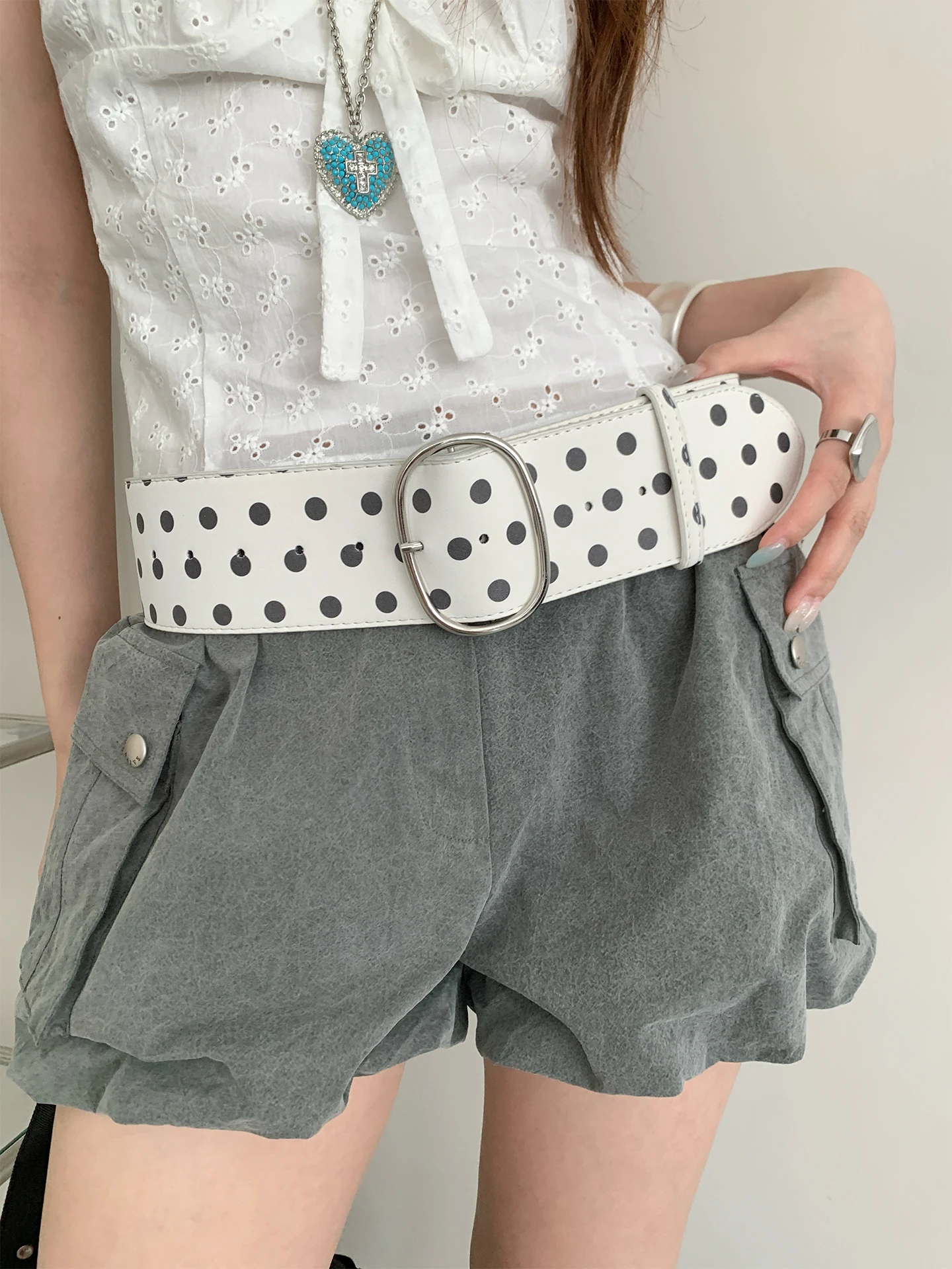 Vintage Korean Style Black And White Polka Dot Wide Waist Belt Women's Niche Waist Cincher With Denim Shorts And Belt