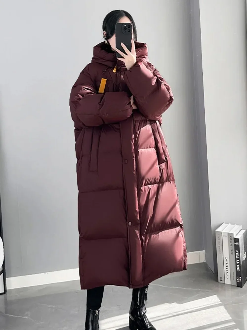 

Women Loose Long Feather Puffer Coat 90% White Duck Down Jacket Women Hooded Winter Thick Female Overcoat Waterproof New