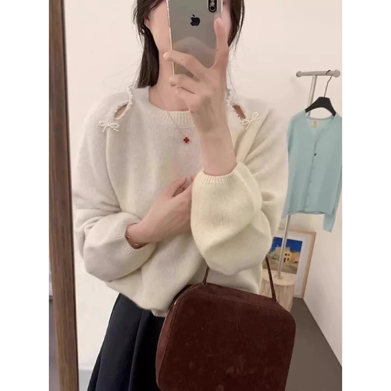 

Gray Sweater Bottoming Shirt New Style Artistic Lively Design Beaded Inner Knitted Top for Women Autumn Winter