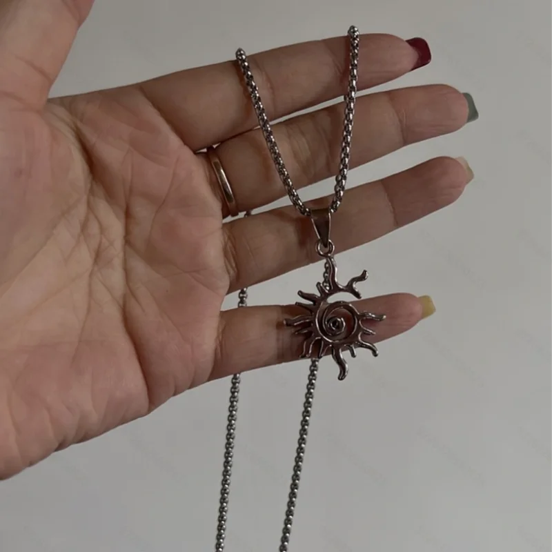 6Pcs Y2K Spiral Sun Star Pendant Necklace Set Silver Box Chain Four Corners Star Charm Aesthetics Stackable Women's Jewelry