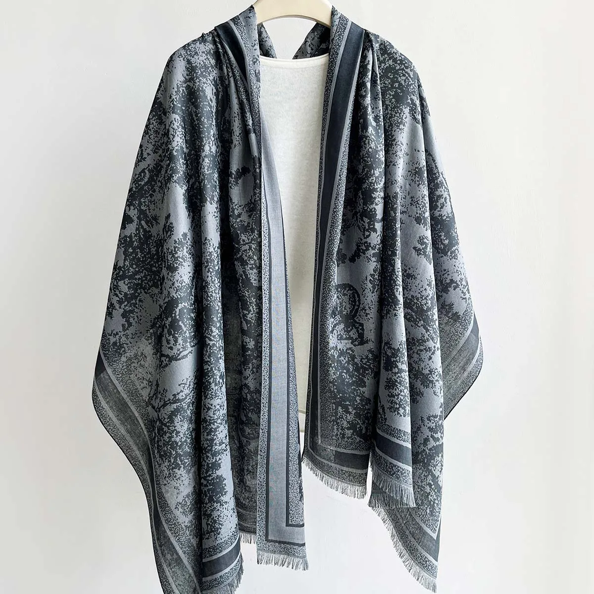 novo-lenco-europeu-para-mulheres-versatil-e-elegante-lencos-decorativos-hijab-modal-xale-grande-lenco-jacquard-turbante-73x185cm