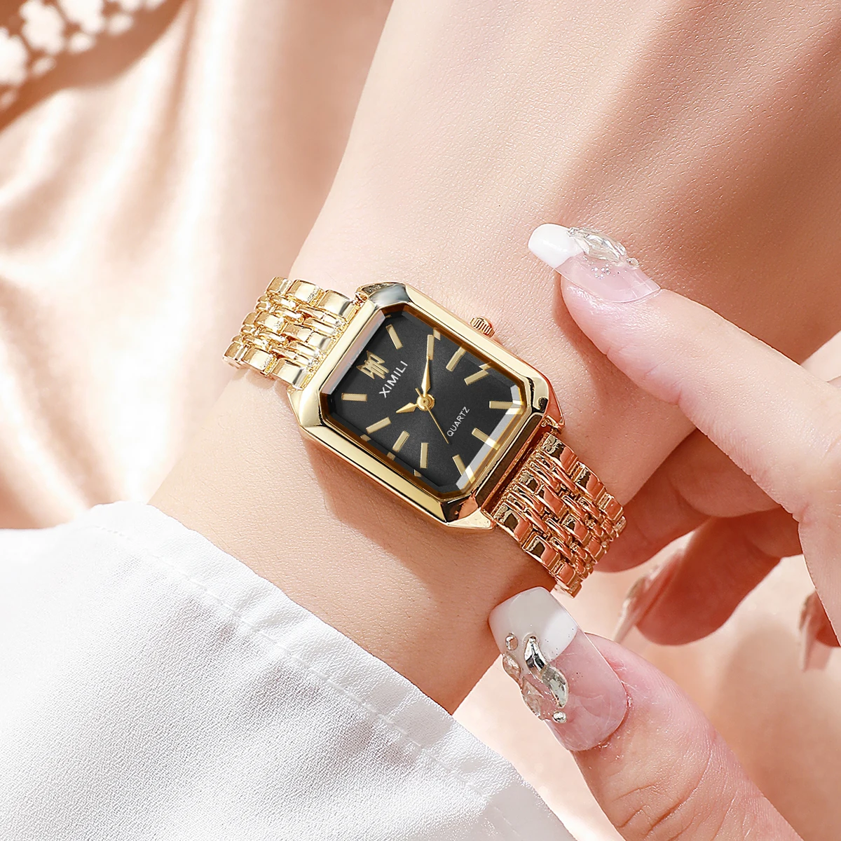 Women's Luxury Exquisite Watches Versatile Ladies' College Style Quartz Business Watches Adjustable Strap Watch Gifts For Girl