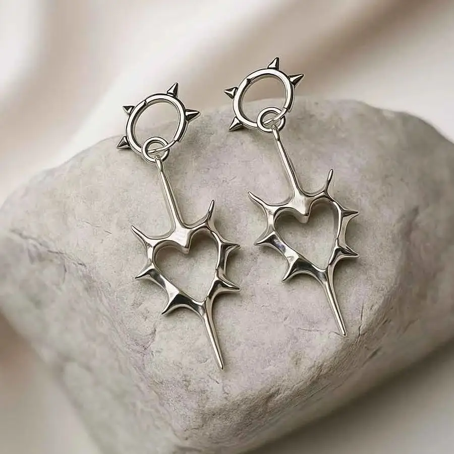 1 pair Punk Rock Hollow Thorns Love Heart Pendant Hoop Earrings for Women Men, Lover Fashion Cool Rivets Spike Earings Jewelry