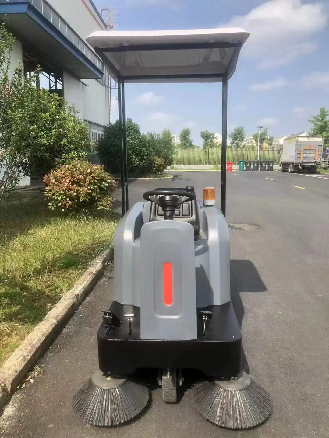 1350 balayeuse électrique