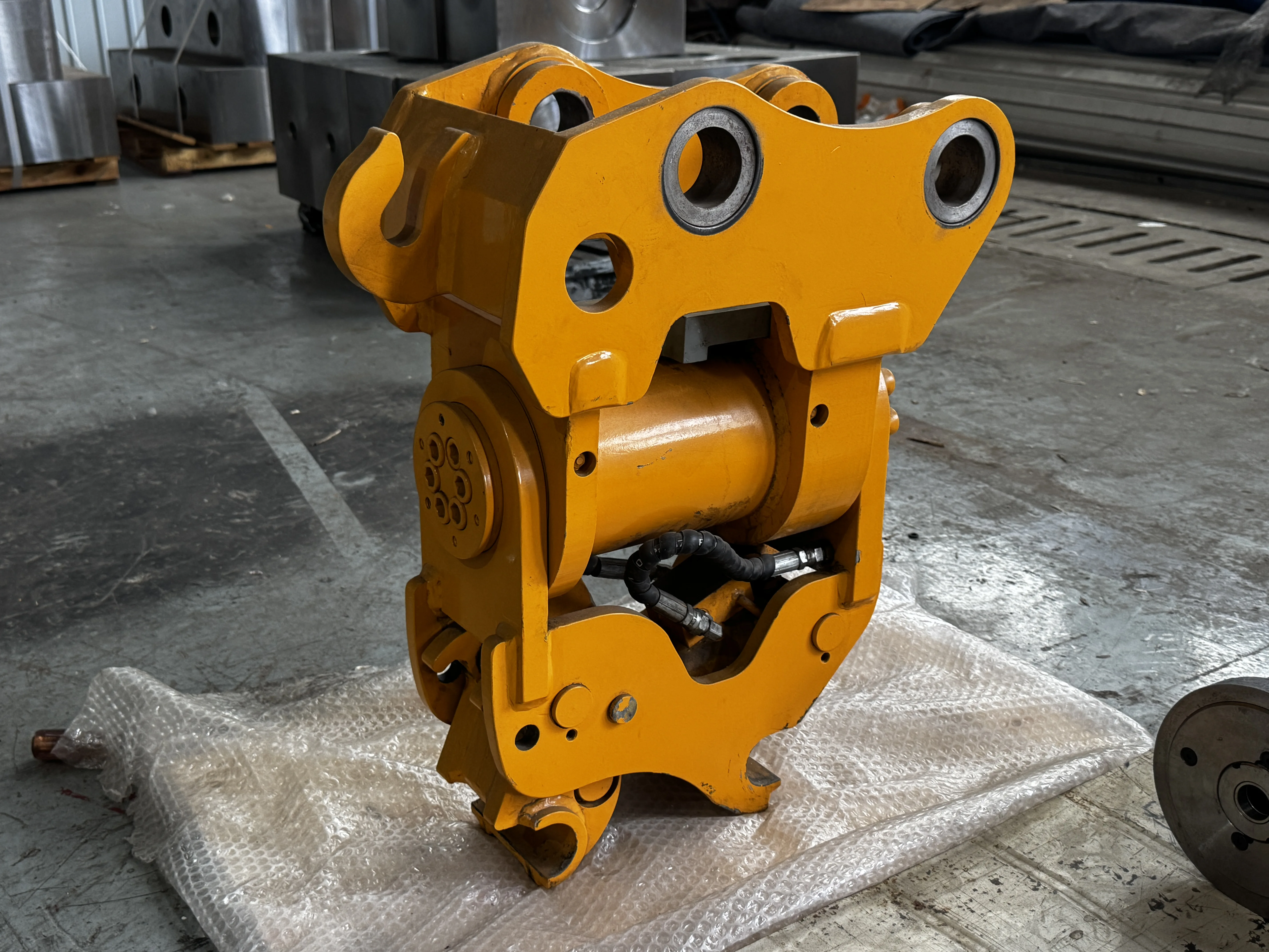 New Design High Performance Hydraulic Tilt Rotating Quick Connector With Dual Lock For Heavy Equipment
