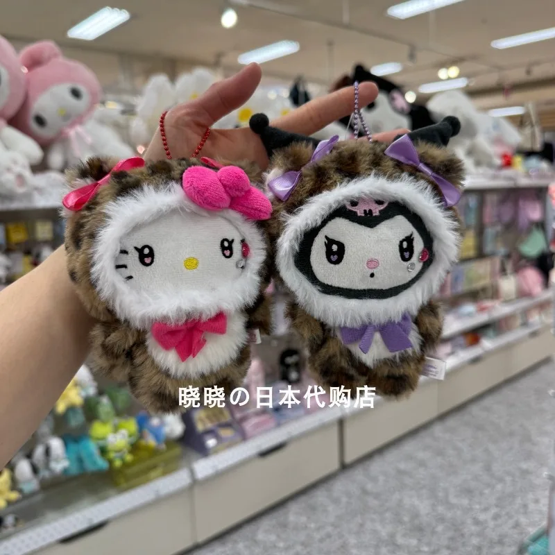

Новая серия Sanrio Kitty с леопардовым принтом, плюшевая подвесная сумка, брелок для карт, держатель для карт Melody Kuromi Cinnamoroll, мультяшные кавайные игрушки, подарок