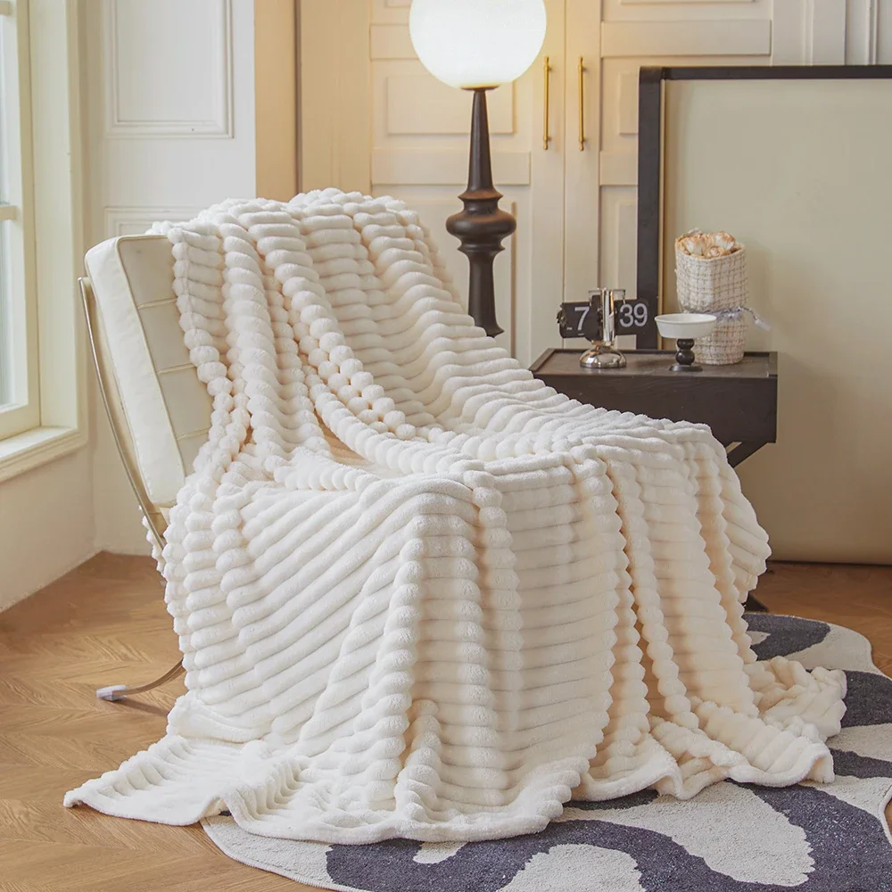 VividTwill 1pc Fluffy Coral Velvet Blanket Air-Conditioned Flannel Plush Comfortable Thickened Warm Soft Throw Blanket Bed Cover