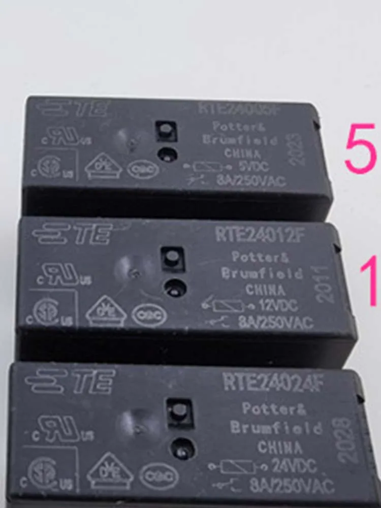 

1 PCS RTE24005F RTE24012F RTE24024F 8Pins 8A Relay