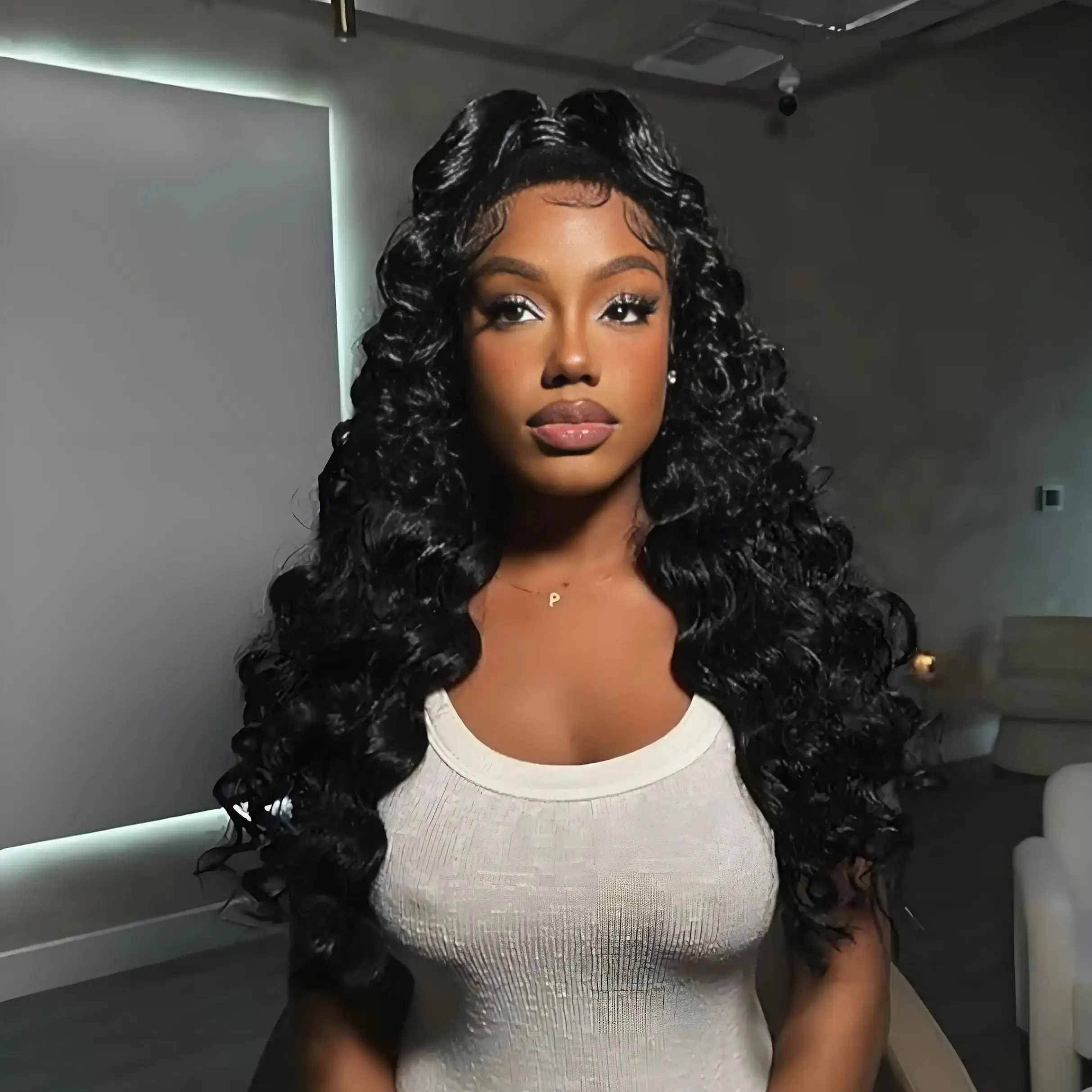 

Парик из натуральных волос 13x6 с предварительно выщипанными прядями, волнистый, с HD-кружевом 13x4, плотность 220%, натуральный черный цвет, для женщин