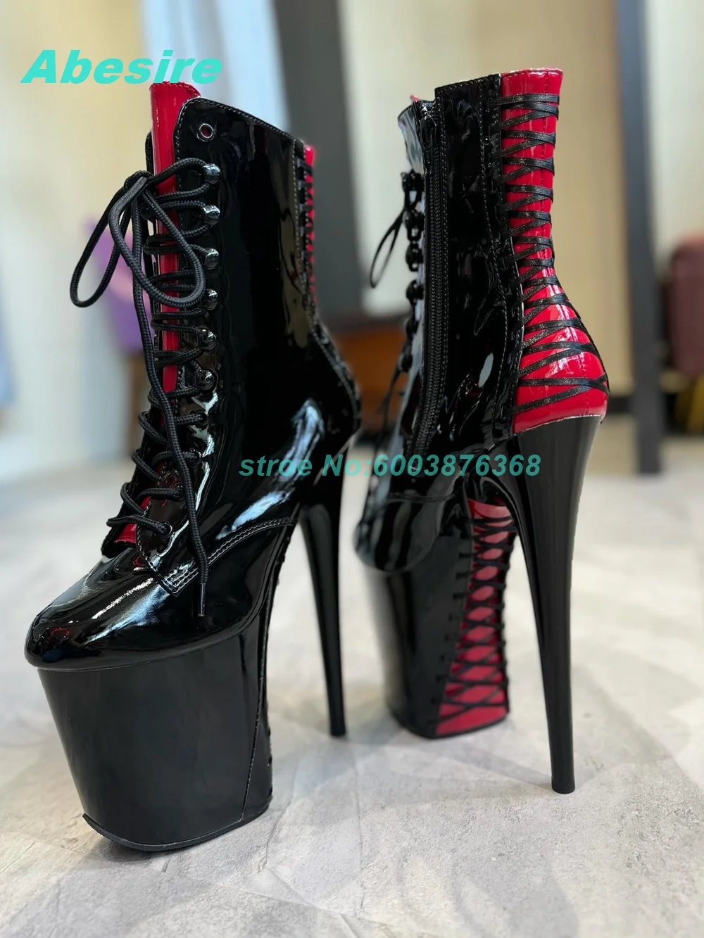 

Лакированные кожаные ботинки на каблуке 20 см/8 дюймов, лоскутная обувь на платформе с перекрестной завязкой для женщин, пикантная модная обувь для вечеринок в сценическом стиле