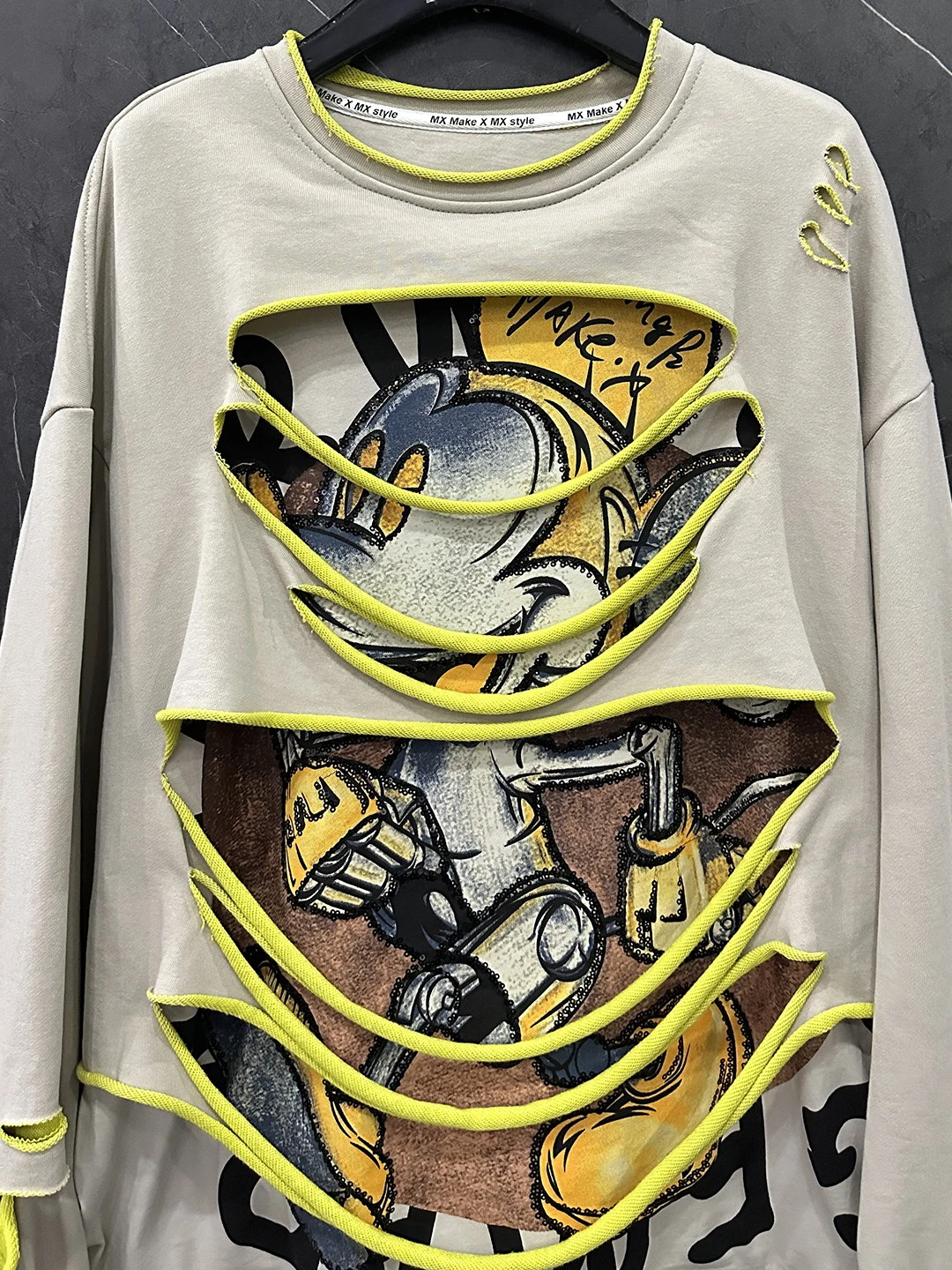 2025 Autumn New Distressed Fake Two-Piece Crew Neck Cartoon Sweatshirt for Women Loose Casual Fashion Printed Pullover Top