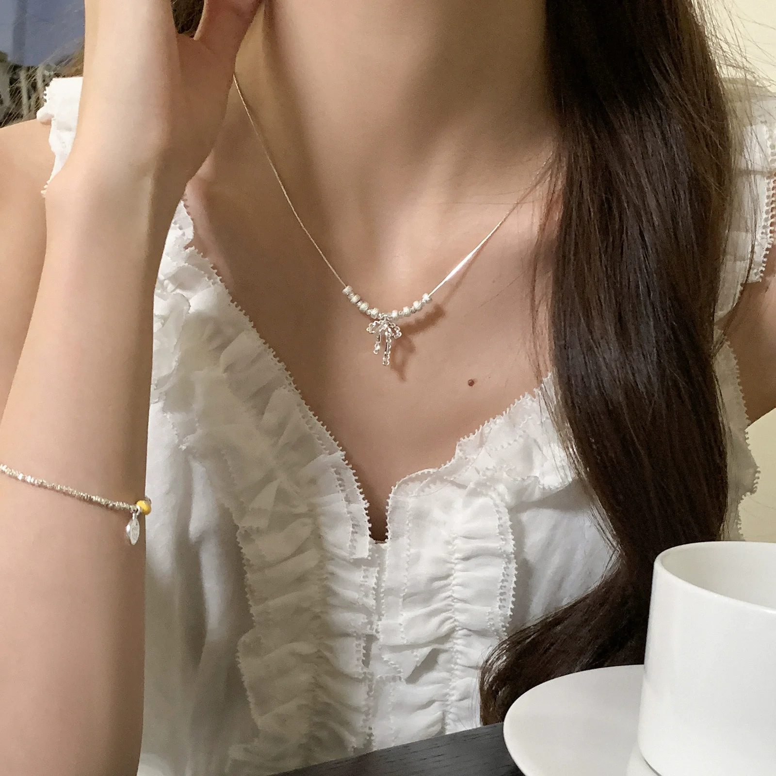 XIYANIKE Elegant Hollow Lace Trimmed Bowknot Pendant Necklaces For Women Fashion New Year Jewelry Valentine Day Gift Party
