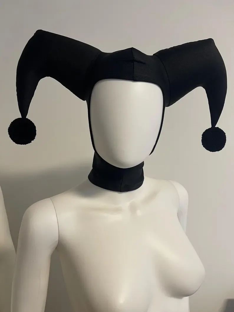 #42 Budget Costume Party Hats for Smart Shoppers