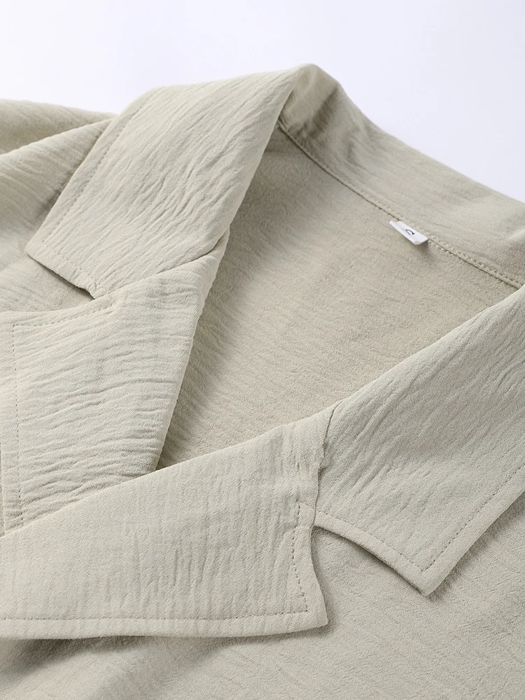 Neue Damen-Outfits: Schicke Anzüge mit Revers, seitlicher Schnürung, langen Ärmeln, Taschen und weiten Hosen – Detail 5