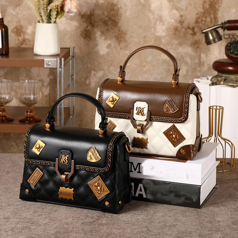 

Ladies' handbag 2026 season new fashionable diamond grid badge crossbody bag, shoulder bag, designer high-end fashion versatile