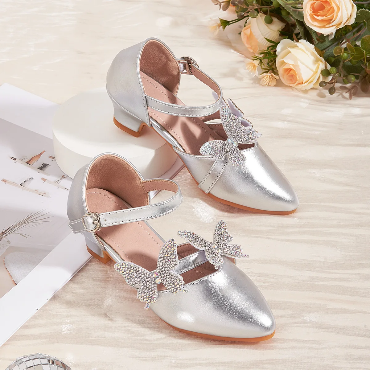 2025 Summer New Pointed Toe Children's High Heels Fashion Crystal Butterfly Girls' Princess Sandals Kid's Performance Shoes