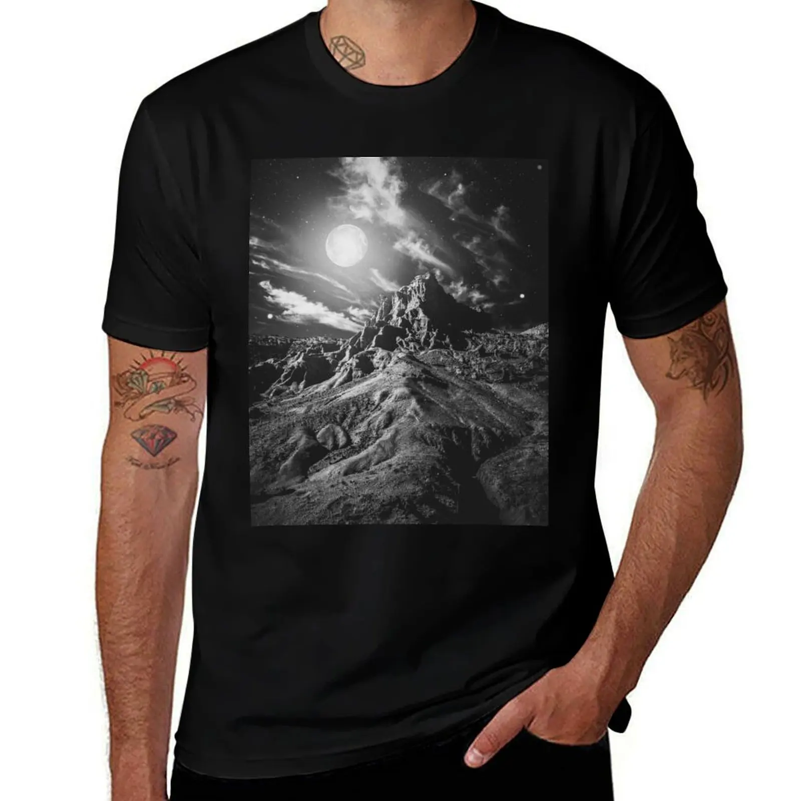 Moonlight madness T-Shirt Simple Print Design T-Shirt