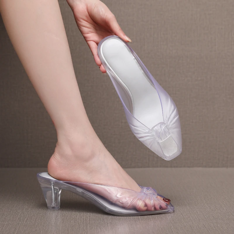 Sandalias de tacón bajo estilo francés, modernas, con brillantina, tipo gelatina, con punta abierta, para la playa y eve