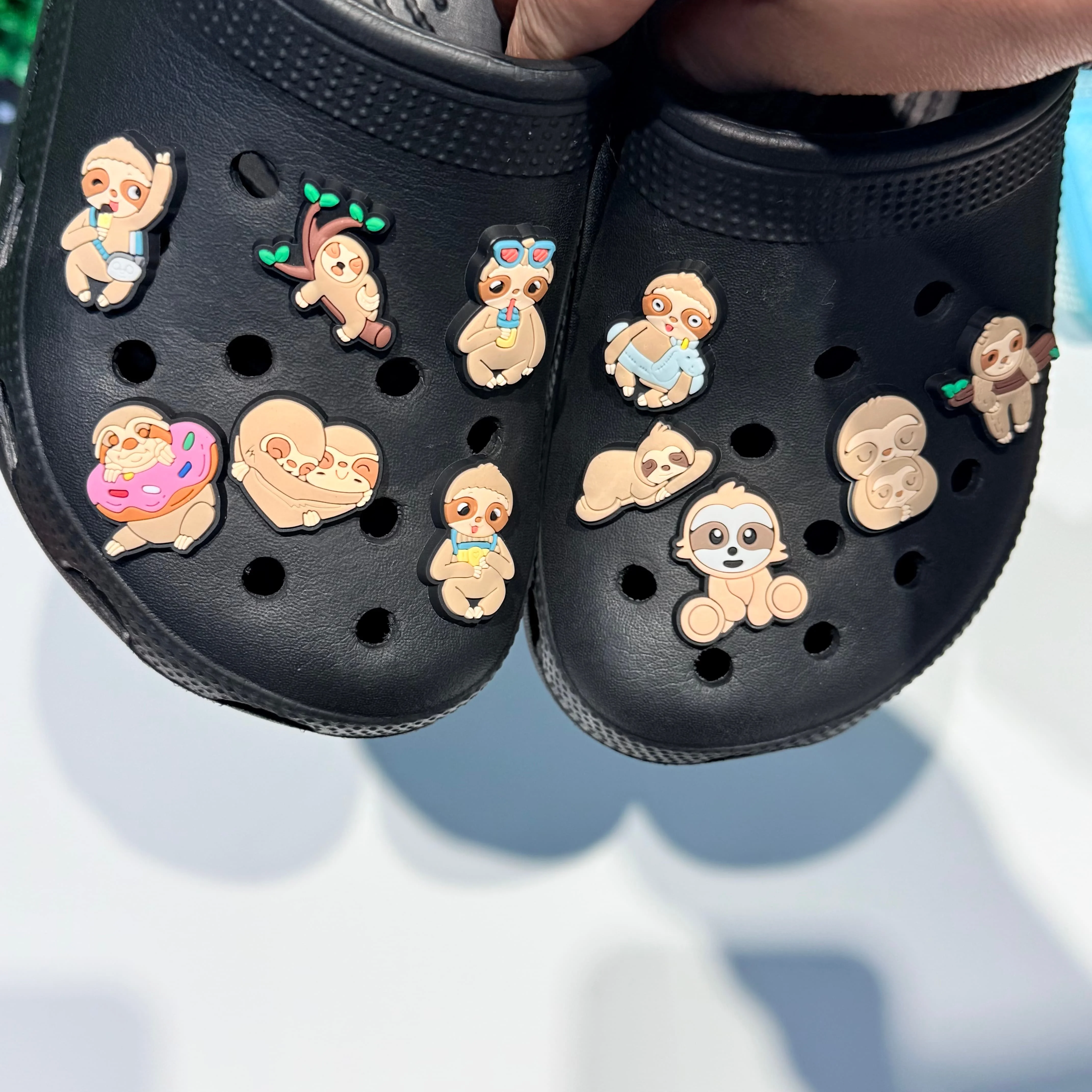 11-100Pcs Adorable Sloth PVC Shoe Charms Animals Sandal Button Decorations Fit Boys Girls Birthday Gifts