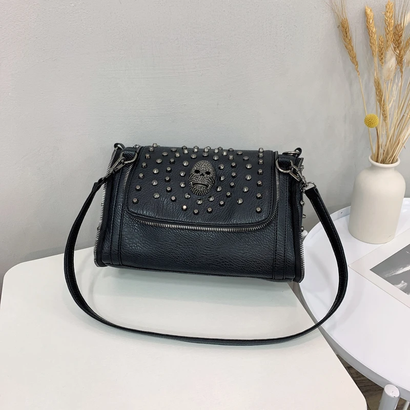 

SHELKSBAG Punk Gothic Style Sexy Rivet Shoulder Bag Womens 2025 Luxury Designer Skull Handbags Large Capacity Boho Messenger Bag