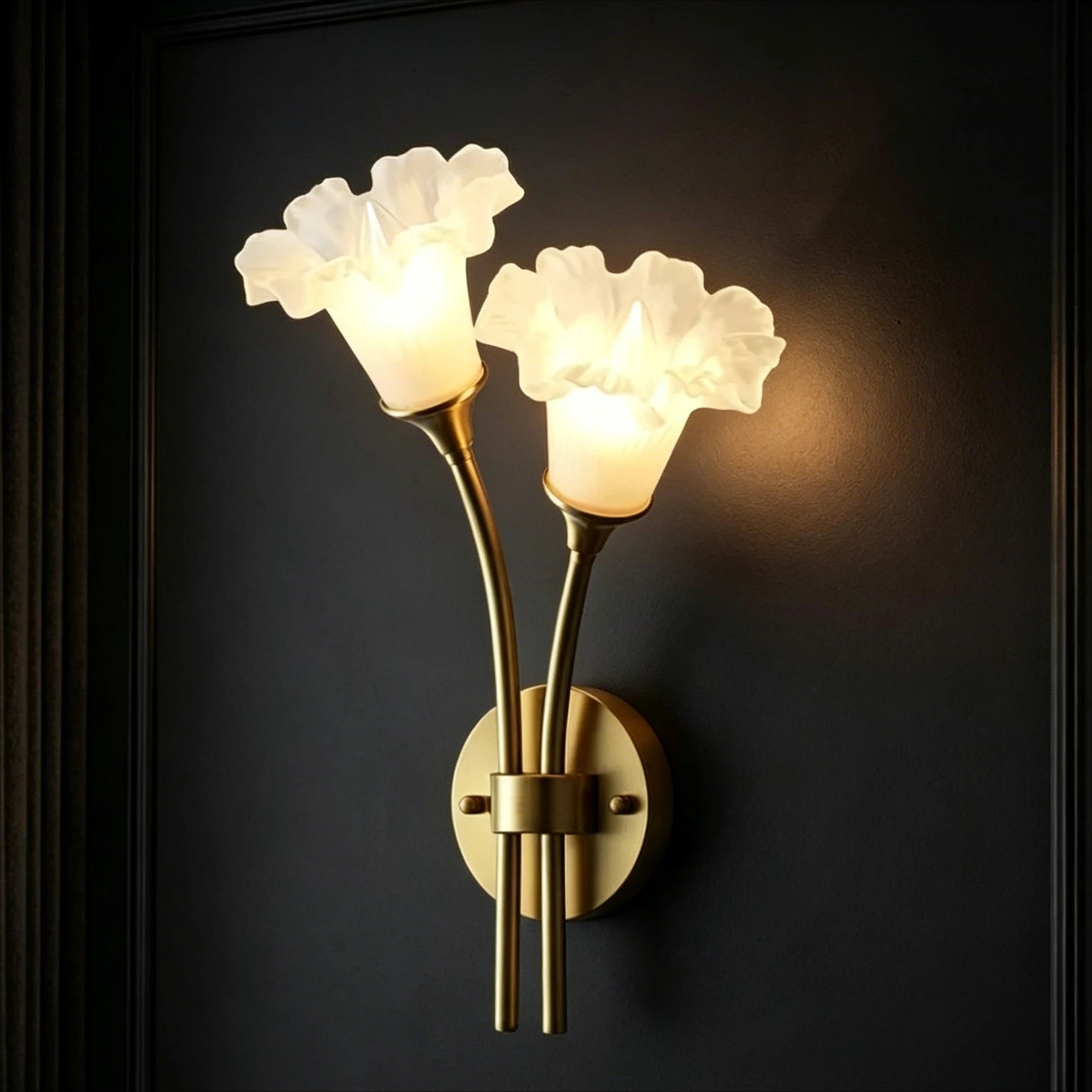 French Brass Flower Wall Sconce Mid-Century Modern Glass Sconce for Bedroom Bedside Living Room Sofa & TV Background Wall
