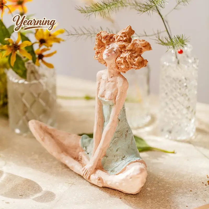 

High End Niche Art Figurine Cute Girl Character Light Luxury Healing Living Room TV Cabinet Decor Ornament Creative Showroom