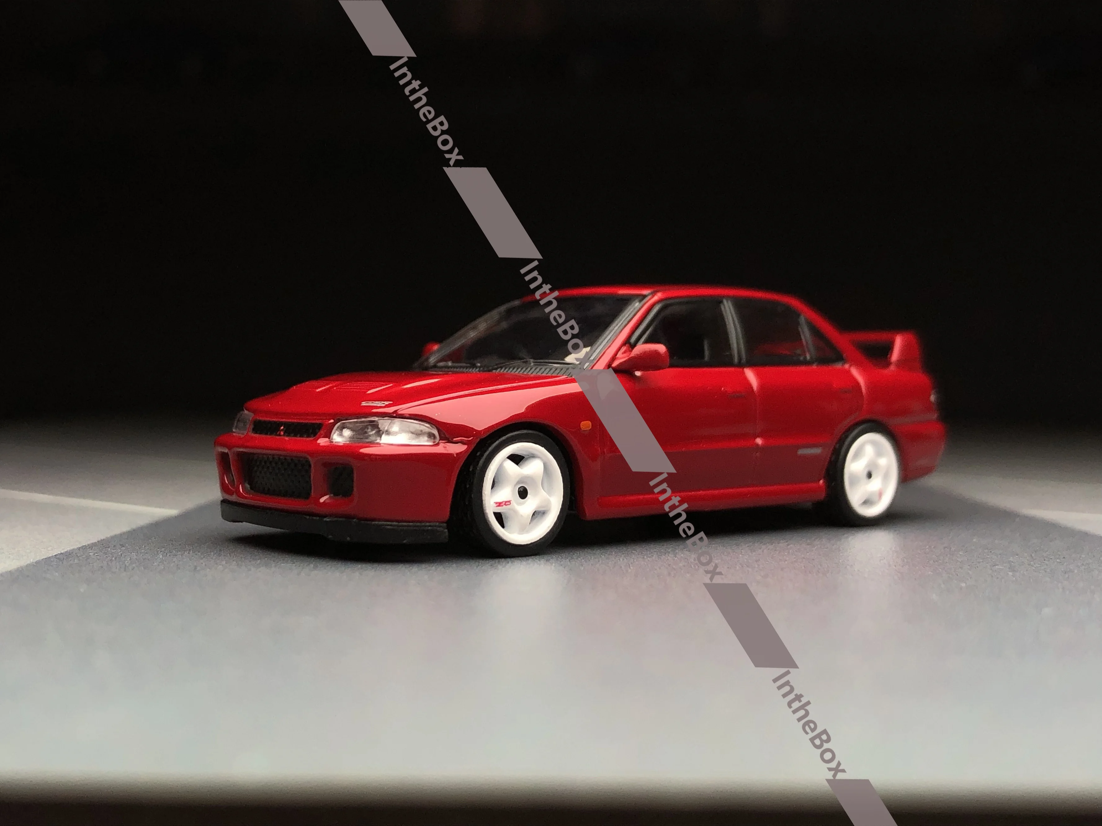 Tarmac Works 1:64 Lancer GSR Evo Evolution | |   Modellauto aus Druckguss