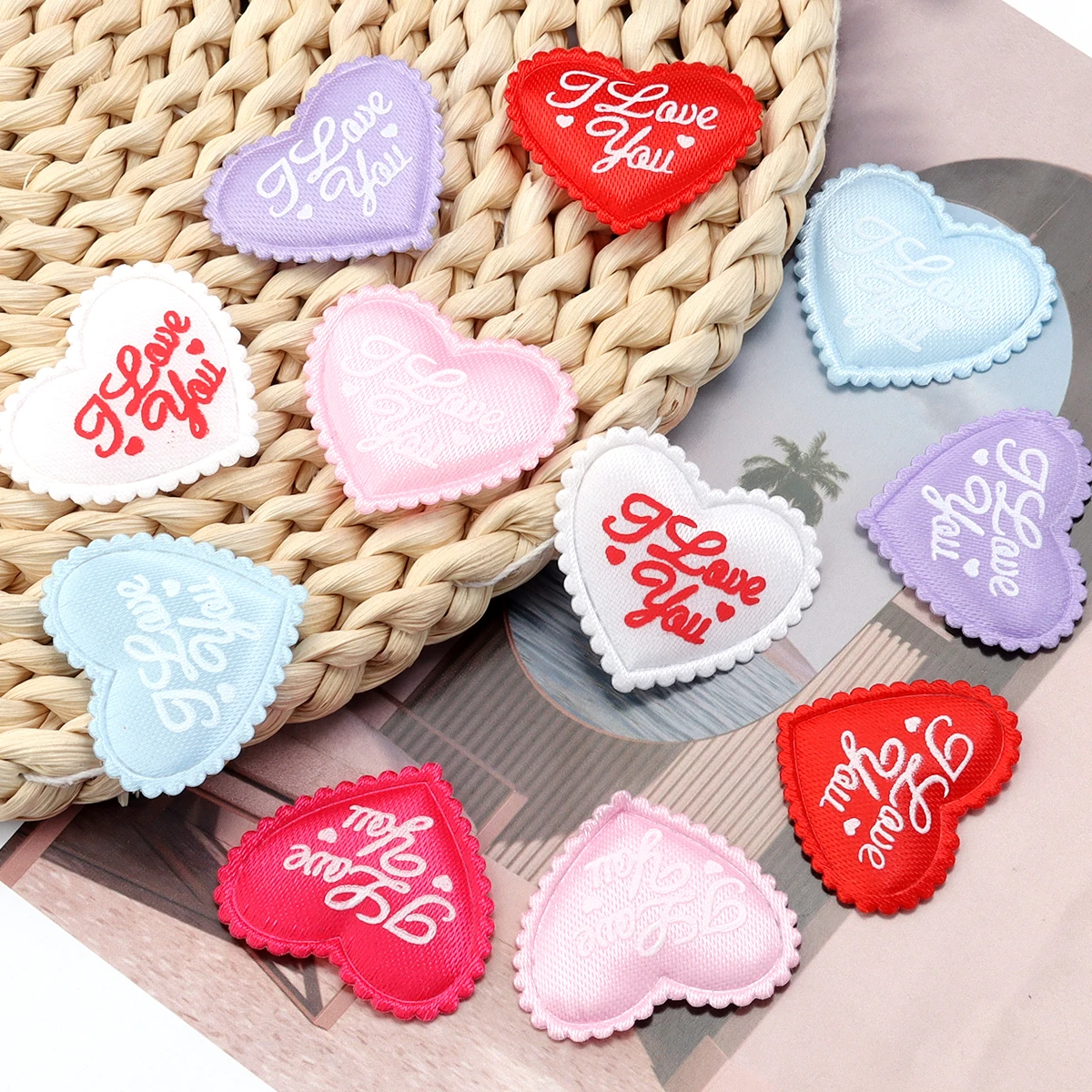 50pcs/pack Sponge Heart Patch Color 3D Fabric Petal Patches for DIY Clothes Sewing Supplies Wedding Party Decoration Accessories