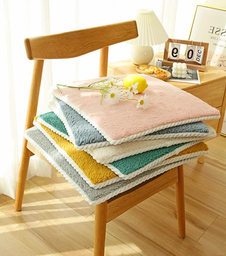 

Lamb Cushion Winter Thickened Warm Office Chair Seat Cushion Household Living Room Buttocks Pad Anti-slip Chair Cushion