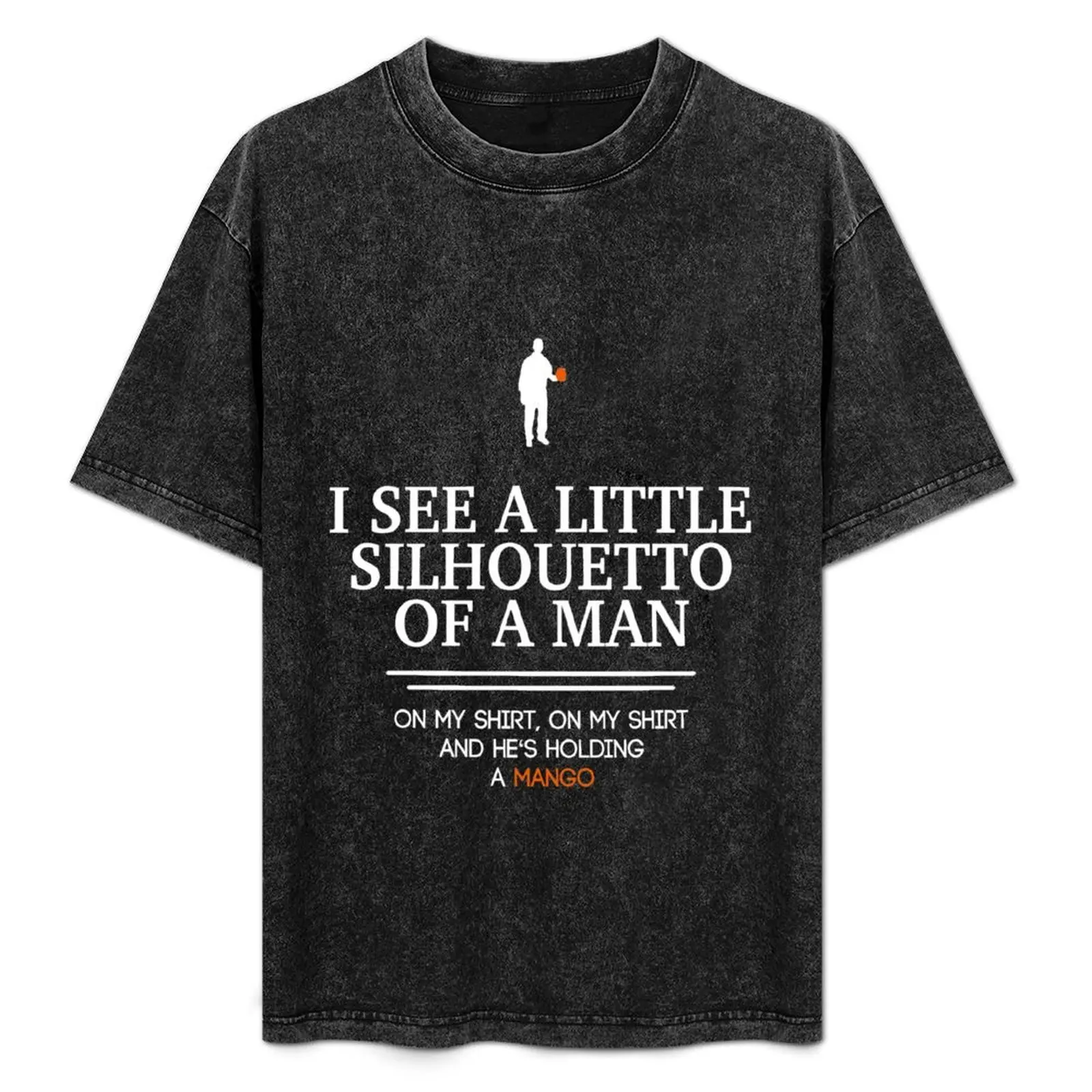 

Я вижу силуэт маленького мужчины в базовой однотонной футболке, подходящей для любого сезона.