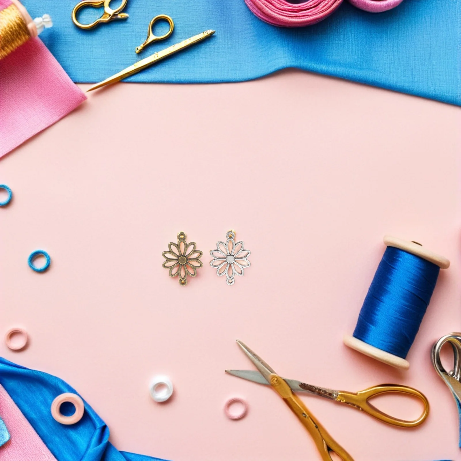 

60Pcs Vintage Daisy Flower Connector Charms Alloy Double Hole Pendants for DIY Necklace Bracelet Earrings Keychain Crafts