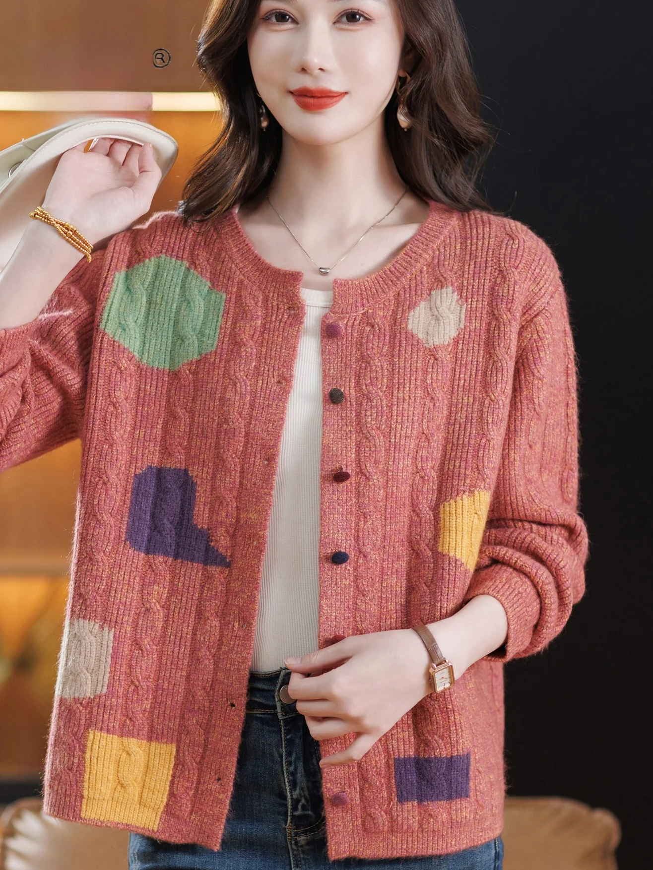 

Весенне-осенний вязаный кардиган для женщин, свободный свитер из тонкой пряжи с круглым вырезом, больших размеров, стройнящий, контрастный цвет, для мам