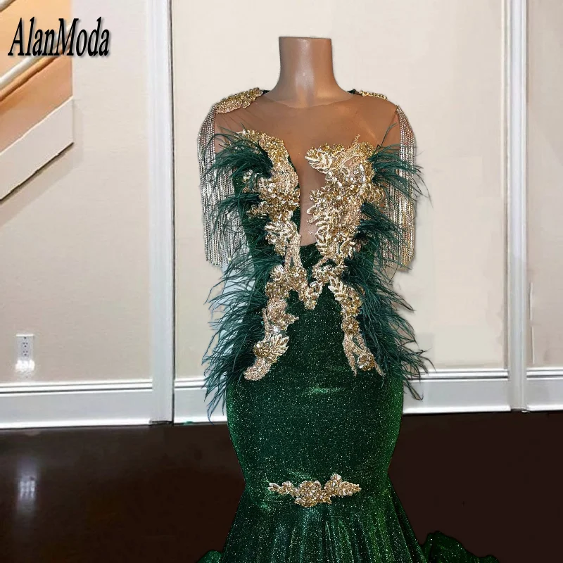 Giltter Green Mermaid Prom Dresses 2024 Sheer Neck Rhinestone Tassel Feathers Evening Dress Long Graduacion Party Gowns