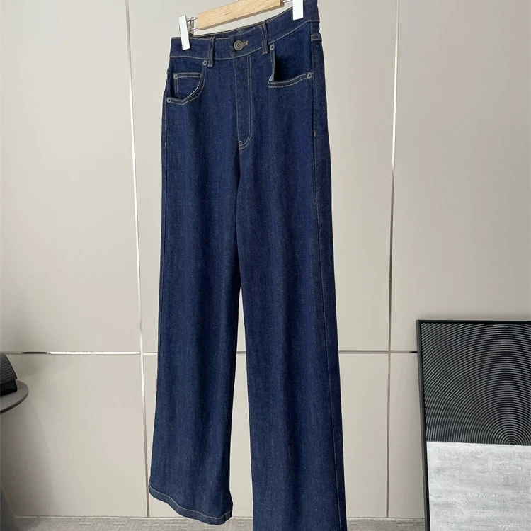 

New Year Theme Straight Leg Micro Flare Cotton Jeans Eco Friendly High Waist Straight Cut Ladies Jeans Spring 2026