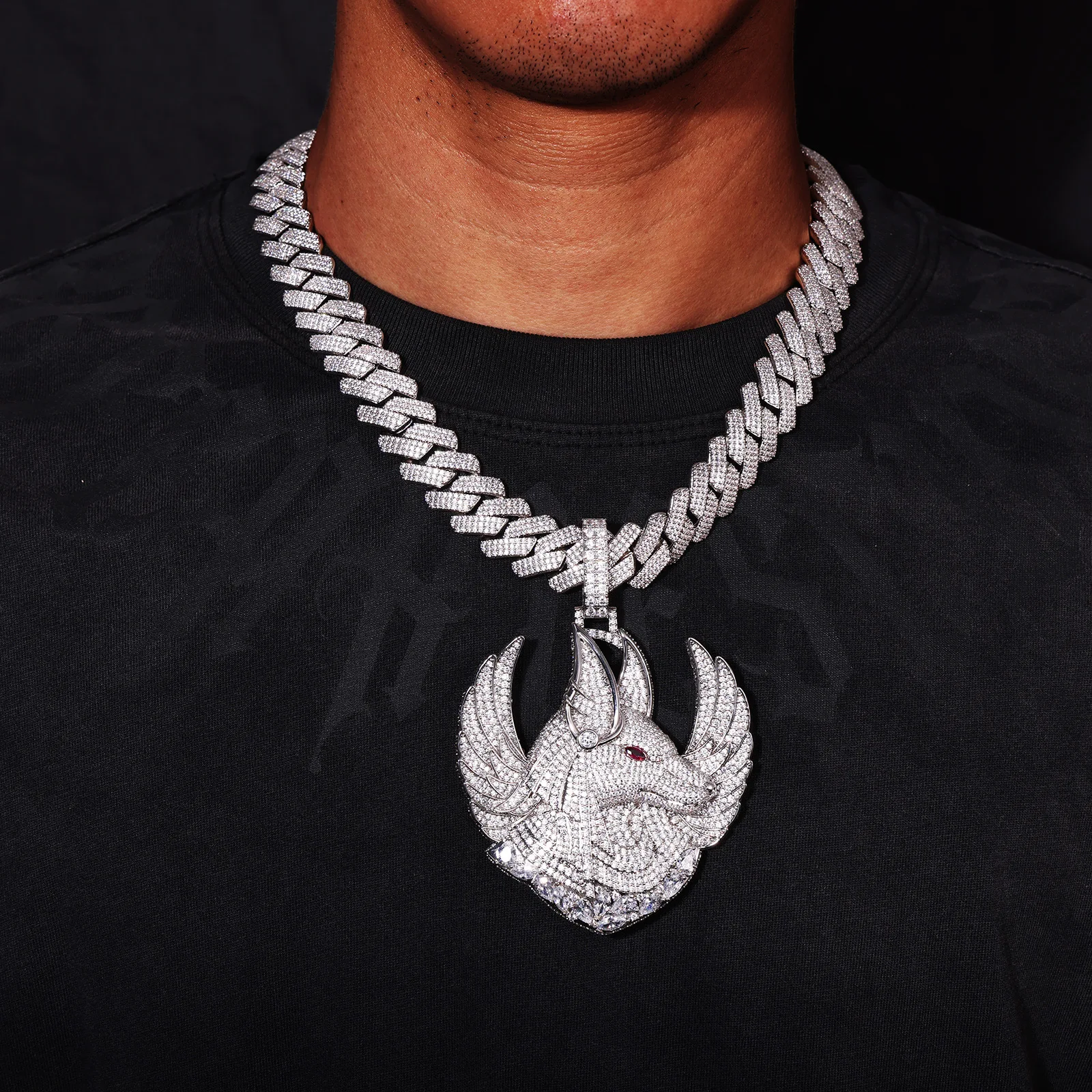 Iced Out Winged Anubis Pendant Necklace Ruby Eye Charm For Men Rapper Full Diamon Paved Luxury Party Club Hip Hop Jewelry Gift