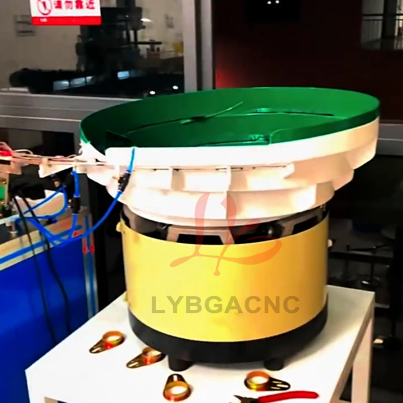 Macchina automatica per stampa a caldo per abbigliamento Linea di assemblaggio di etichette in plastica La macchina abbronzante ha bisogno di inviare campioni per la personalizzazione