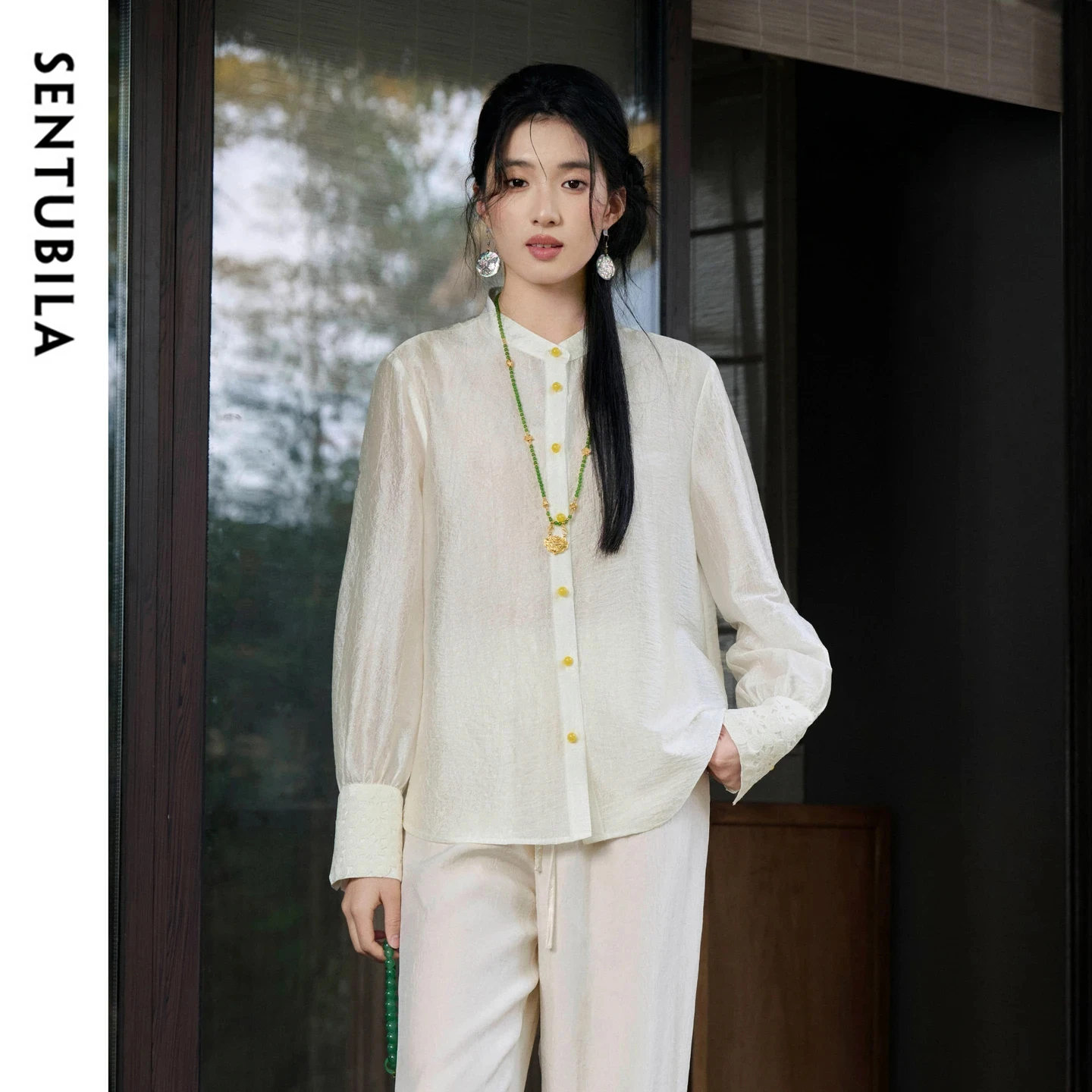 

SENTUBILA Women's Chinese Style Stand Collar Shirt Color Contrast Button Cut Out Floral Vine Sleeve Textured Blouse 161CN4805