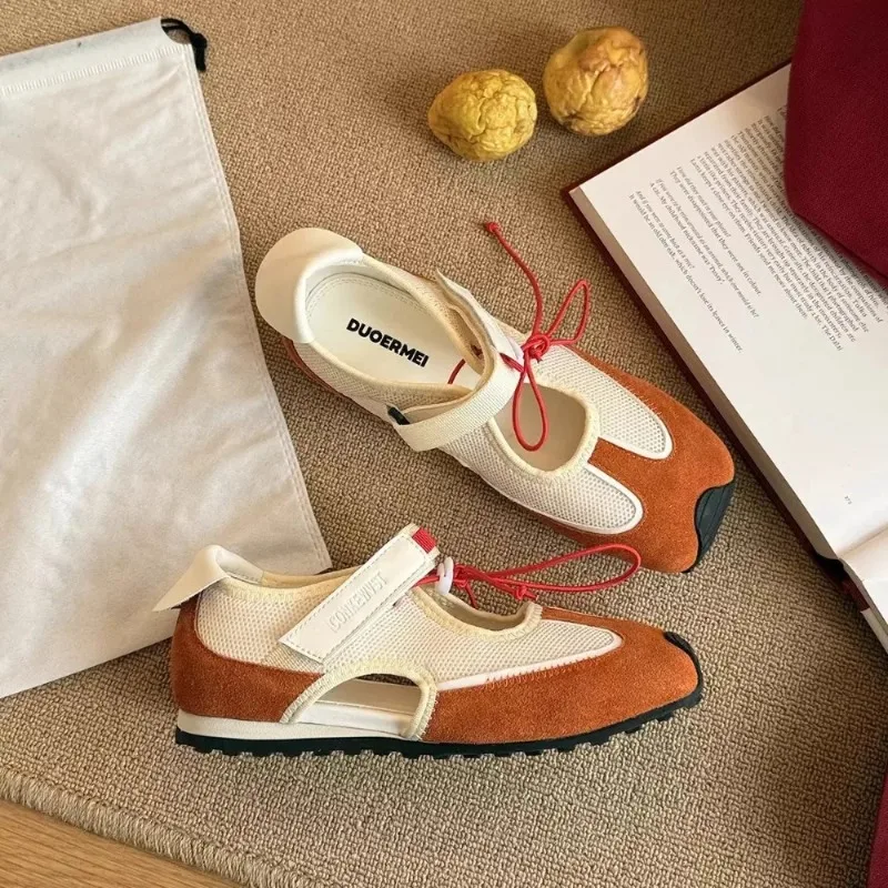 レディースカジュアルシューズソフトレザースポーツメリージェーンシューズ女性スクエアトゥカラーブロック中空ベルクロバレエシングルシューズ