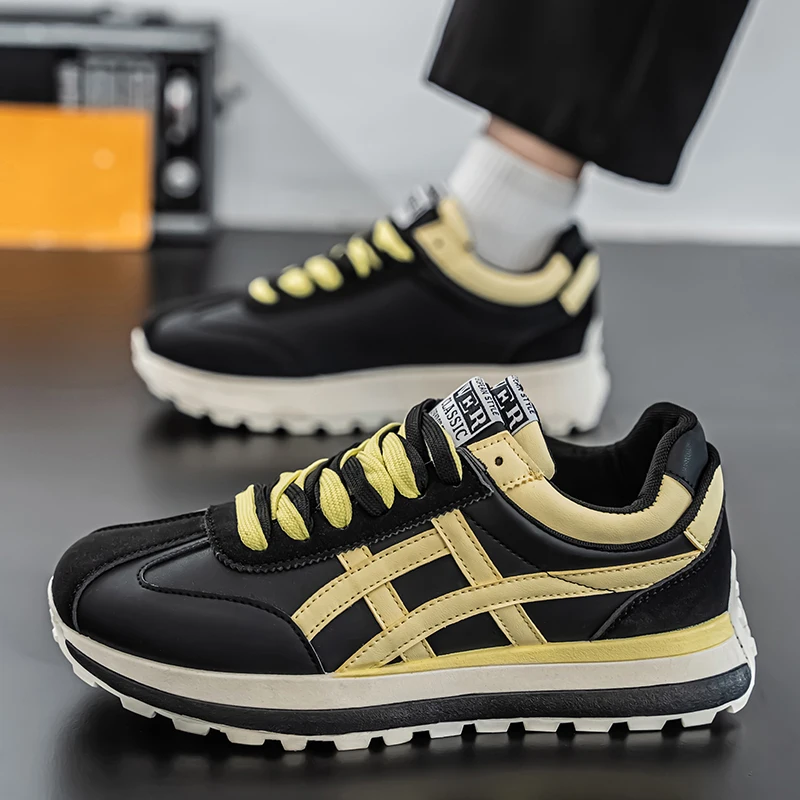 أحذية رياضية عصرية غير قابلة للانزلاق للاستخدام الخارجي Preppy كاجوال ذات ملمس قابلة للتنفس وناعمة ومريحة وغير قابلة للانزلاق ومقاومة للاهتراء أثناء التنقل اليومي