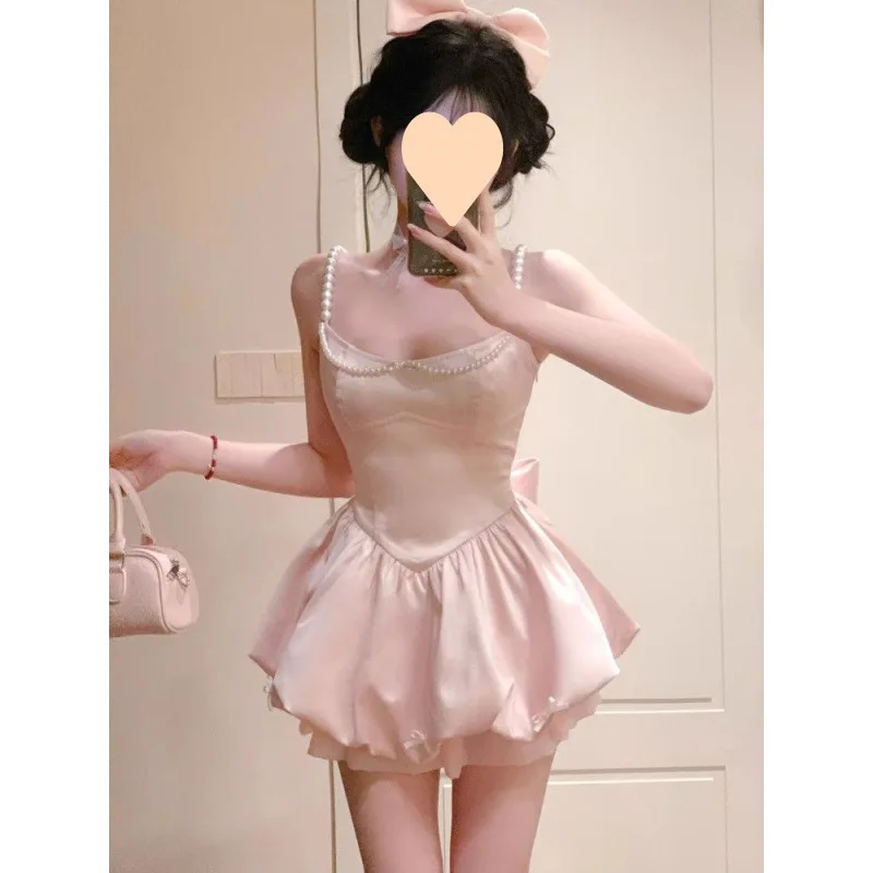 2025 neue Koreanische Süße Leibchen Kleid Taille Cinching Schlank Flauschigen Kurzen Rock frauen Sommer Oberbekleidung Strickjacke Top Zwei-stück Set