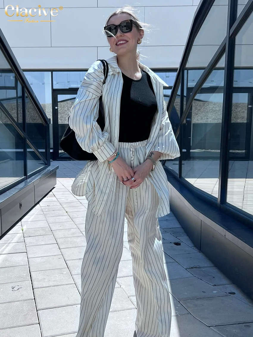 

Clacive модная свободная полосатая одежда из двух предметов для женщин 2025 элегантная рубашка с длинными рукавами и широкими брюками с высокой талией женский комплект