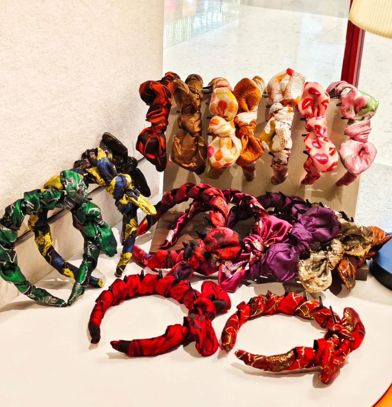 

Высококачественная жаккардовая вышитая повязка на голову с боковым бантом, нескользящие резинки для волос, заколки и аксессуары для волос