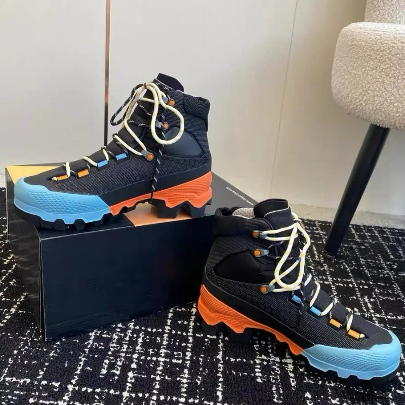 

Winter 2025 Climbing Shoes Men Anti Slip Hiking Shoes For Mens High Top Outdoor Boots Man Designer Sport Mountain Shoes