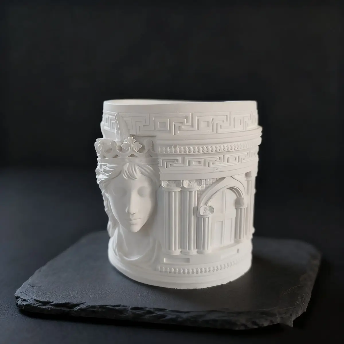 Dried Flower Vase Candle Holder Plaster Cup Mayan Winged Vase Home Decoration Ornament Pen Holder Living Room Decoration
